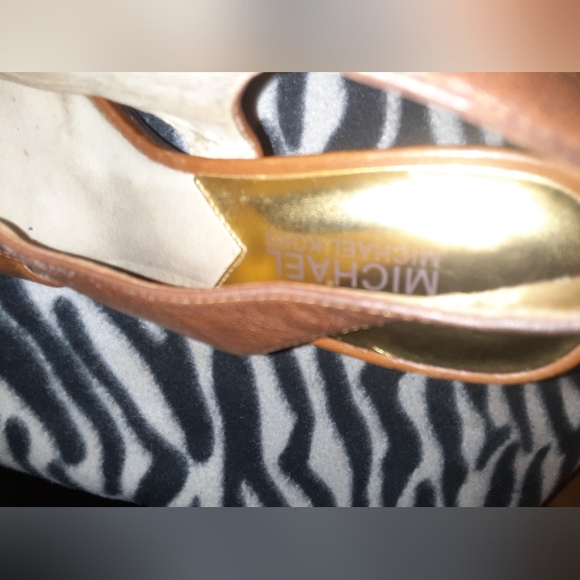 Michael Michael KORS Brown Leather Women's Shoes - Picture 5 of 9